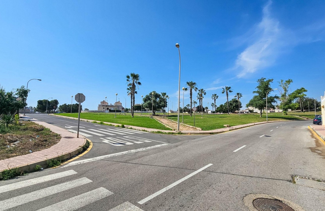 Resale - Bungalow - Orihuela Costa - Los Altos