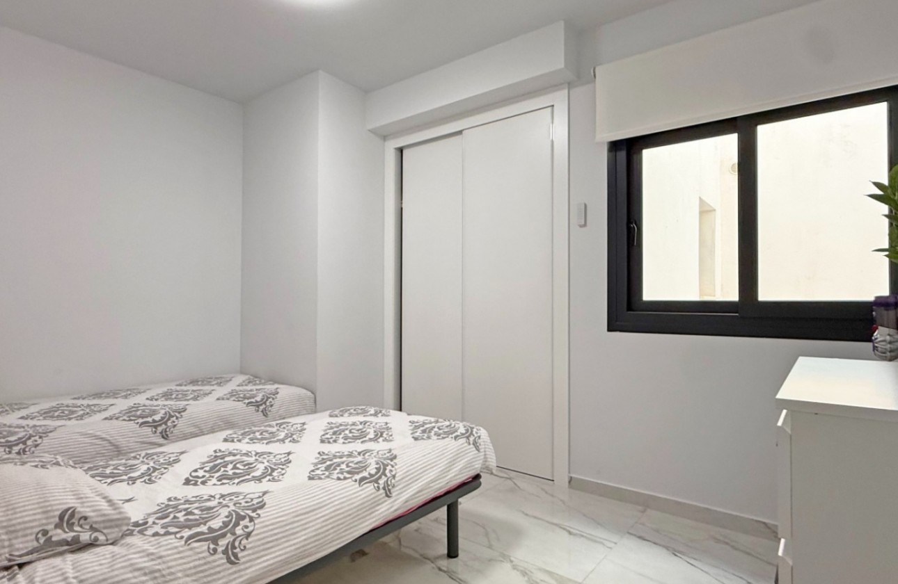 Resale - Apartment / flat - Orihuela Costa - Costa Blanca