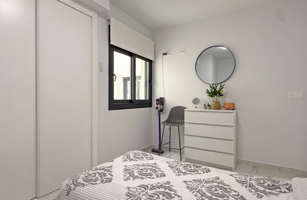 Resale - Apartment / flat - Orihuela Costa - Costa Blanca