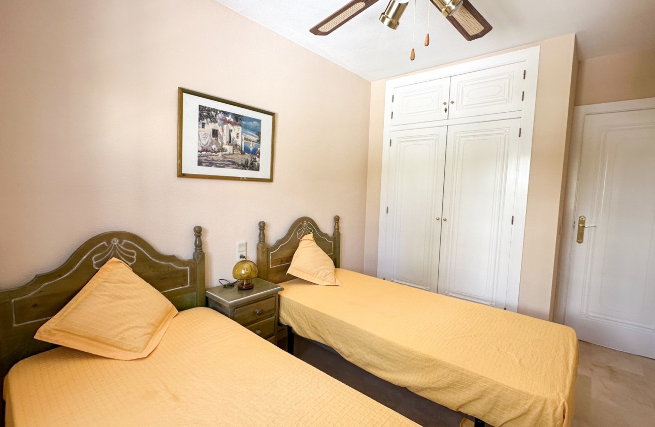 Revente - Villa - Orihuela Costa - Costa Blanca