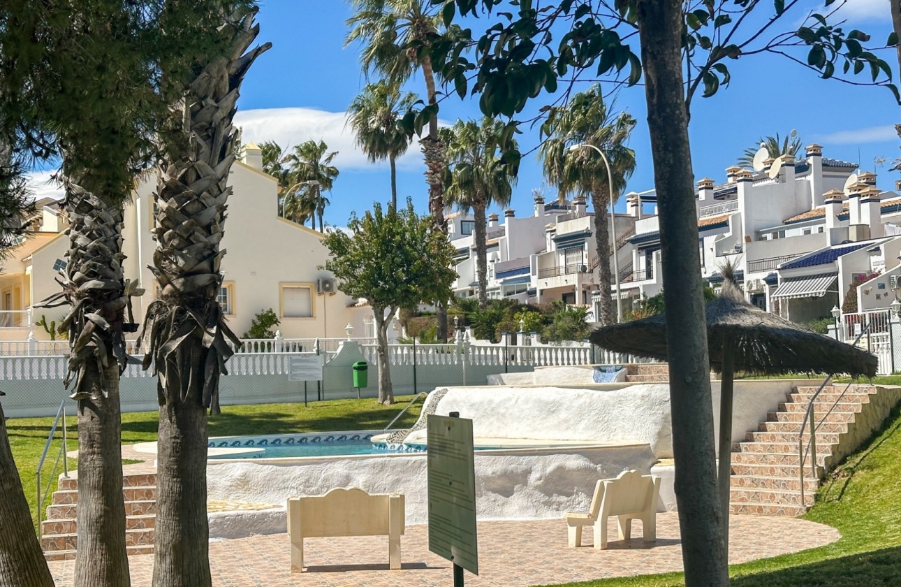 Revente - Villa - Orihuela Costa - Costa Blanca