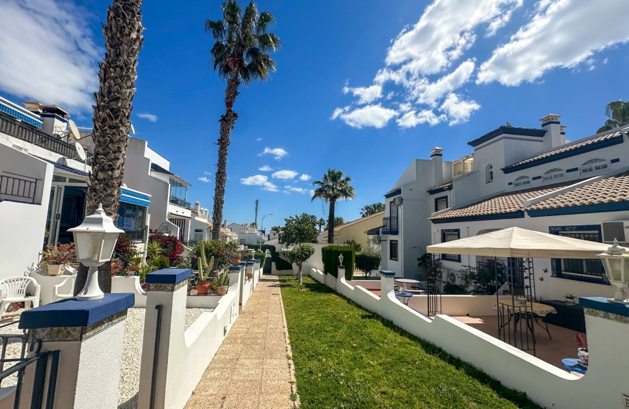 Revente - Villa - Orihuela Costa - Costa Blanca
