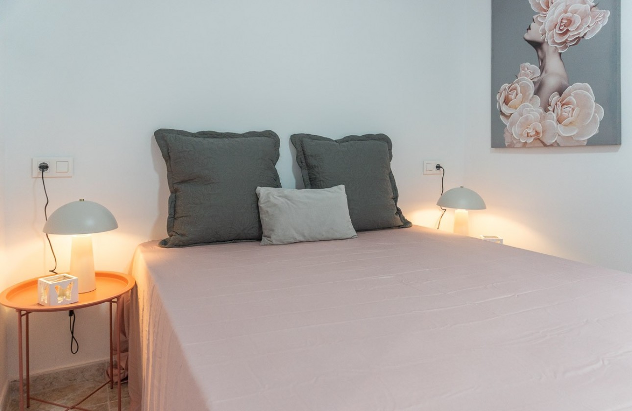 Resale - Apartment / flat - Torrevieja - Costa Blanca