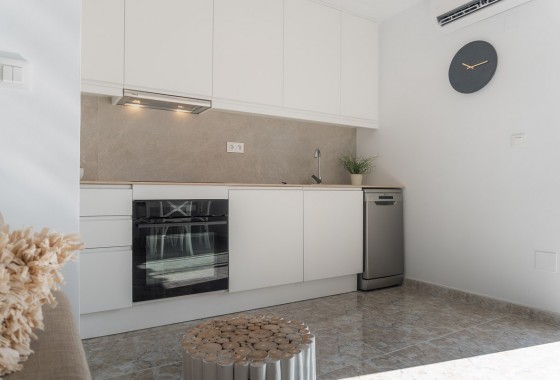 Resale - Apartment / flat - Torrevieja - Costa Blanca