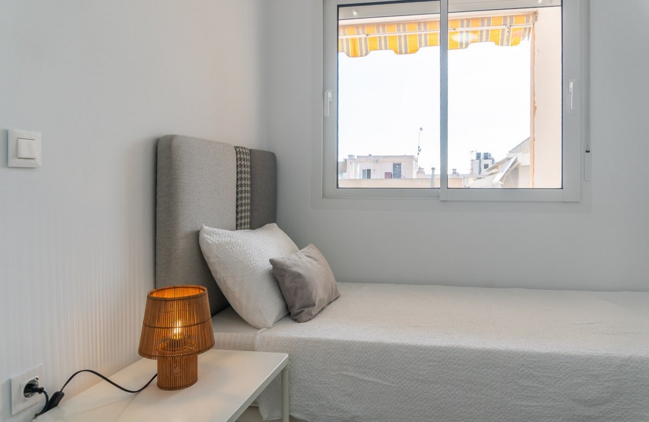 Resale - Apartment / flat - Torrevieja - Costa Blanca