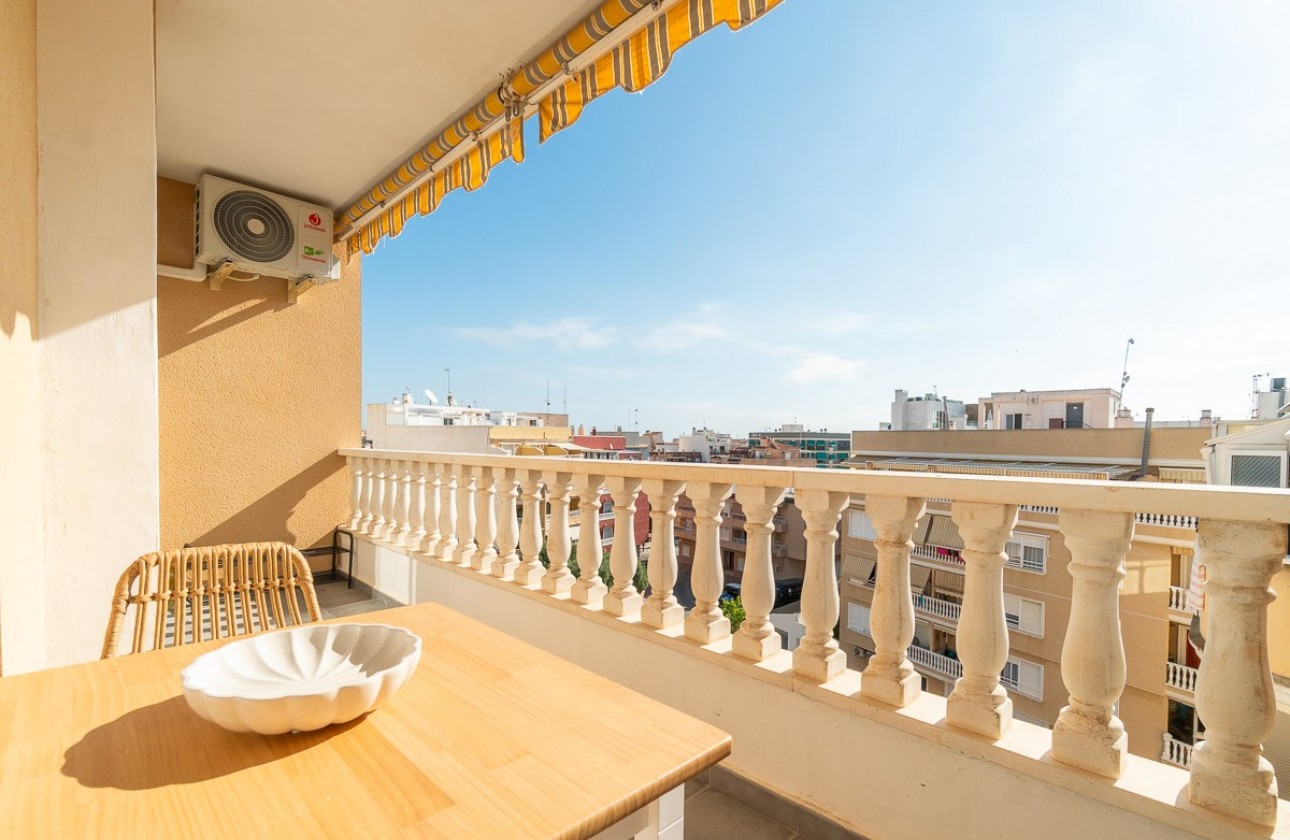 Resale - Apartment / flat - Torrevieja - Costa Blanca