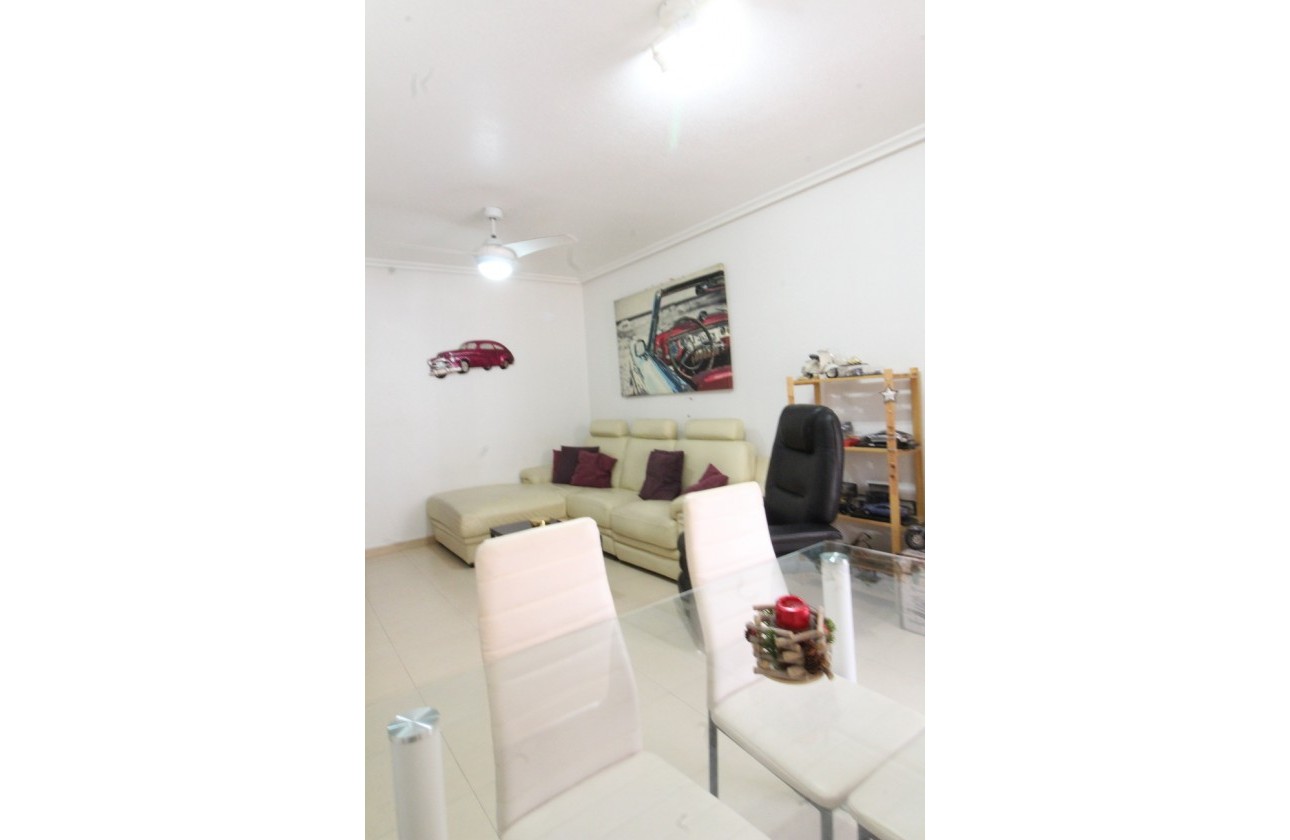 Resale - Apartment / flat - Daya Nueva - Costa Blanca