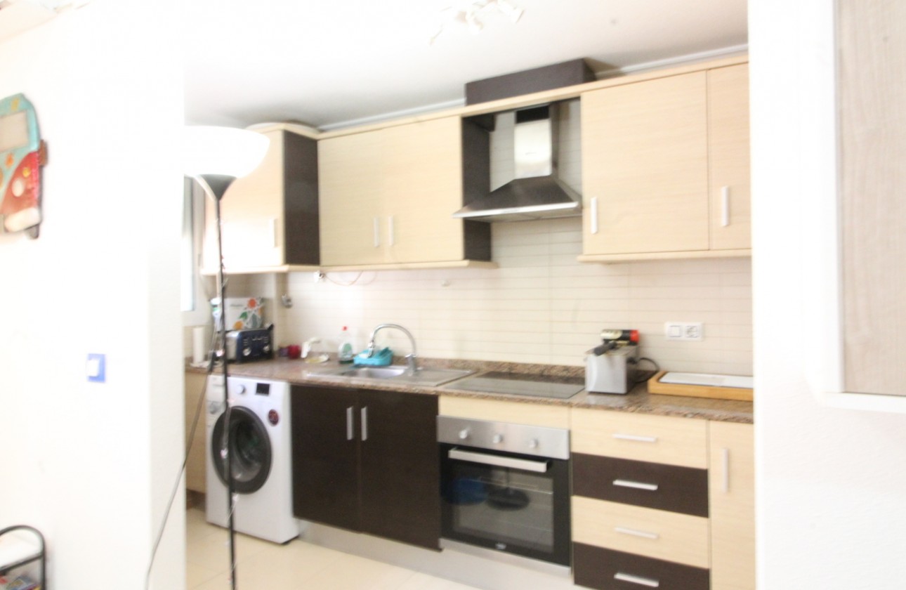 Resale - Apartment / flat - Daya Nueva - Costa Blanca