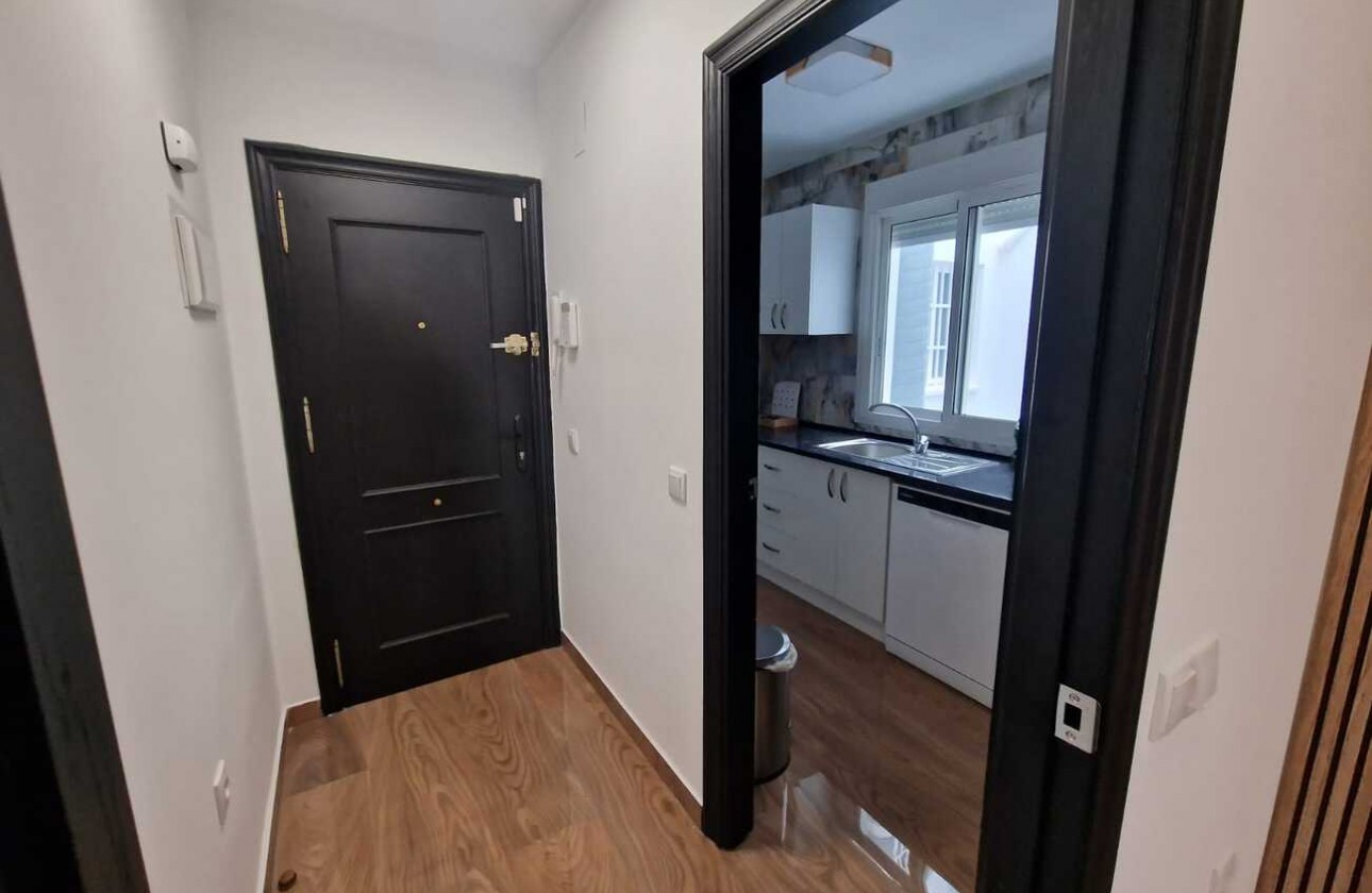 Resale - Apartment / flat - Torrevieja - Costa Blanca