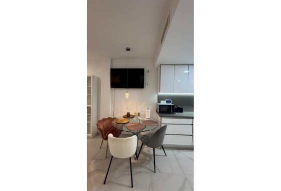 Resale - Apartment / flat - Torrevieja - Estacion de autobuses