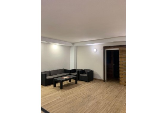 Resale - Apartment / flat - Torrevieja - Estacion de autobuses