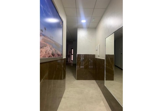 Resale - Apartment / flat - Torrevieja - Estacion de autobuses