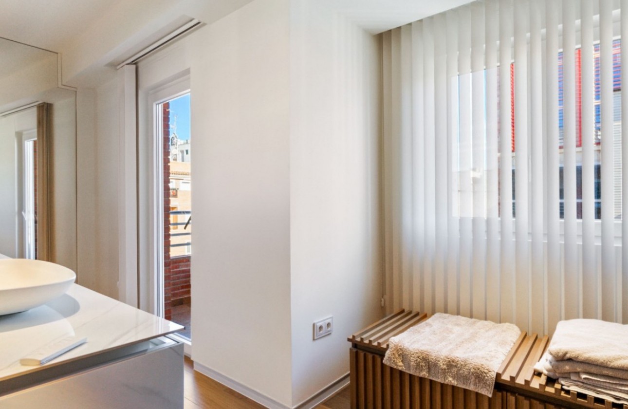 Reventa - Apartamento / piso - Torrevieja - Costa Blanca
