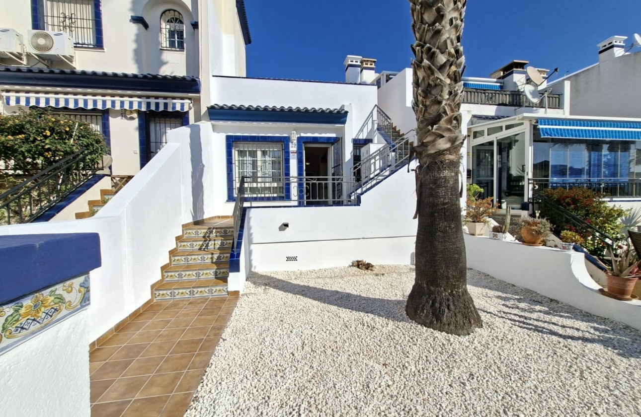 Resale - Bungalow - Orihuela Costa - Villamartín-Las Filipinas