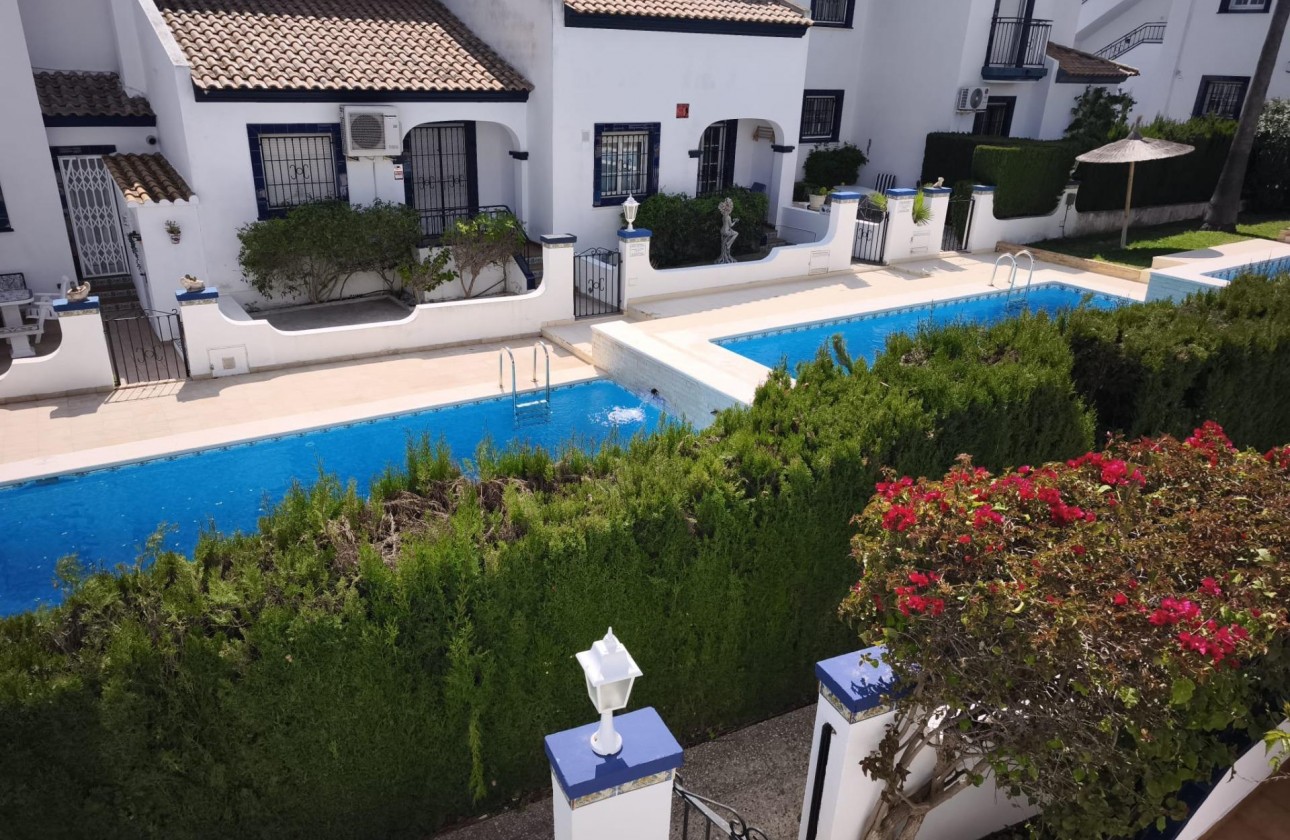 Resale - Bungalow - Orihuela Costa - Villamartín-Las Filipinas
