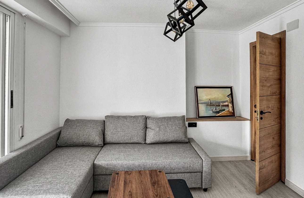 Resale - Apartment / flat - Torrevieja - Costa Blanca