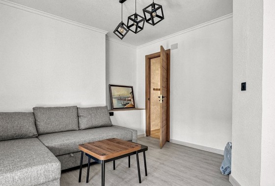 Resale - Apartment / flat - Torrevieja - Costa Blanca