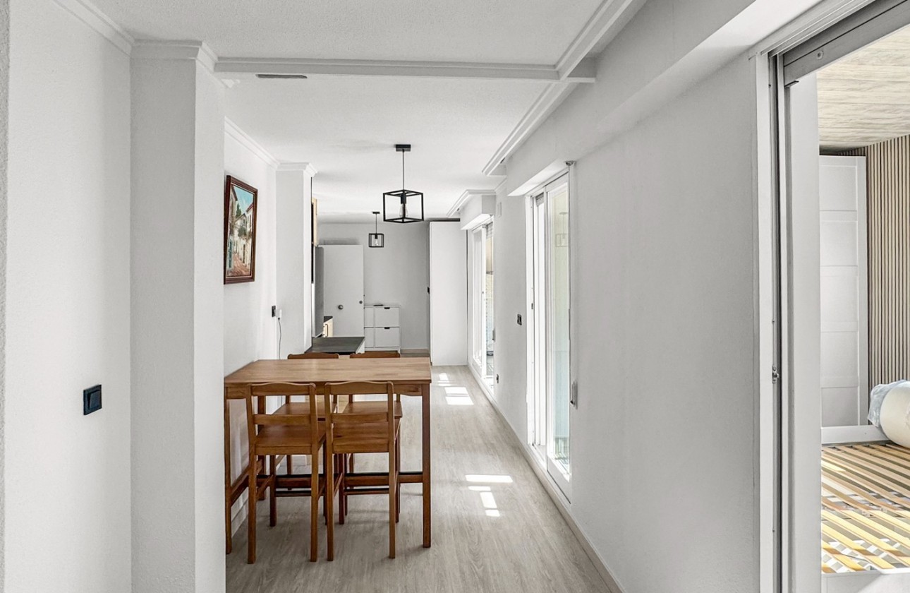 Resale - Apartment / flat - Torrevieja - Costa Blanca