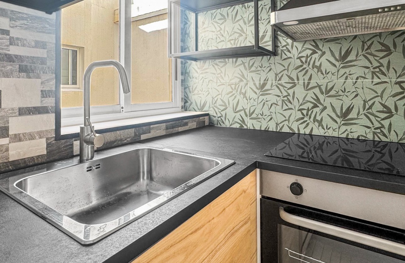 Resale - Apartment / flat - Torrevieja - Costa Blanca