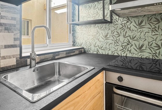 Resale - Apartment / flat - Torrevieja - Costa Blanca