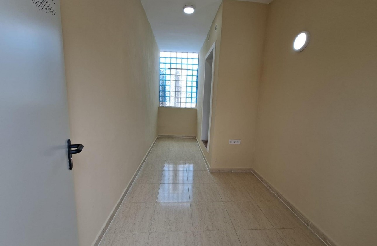 Resale - Bungalow - Orihuela Costa - Punta Prima