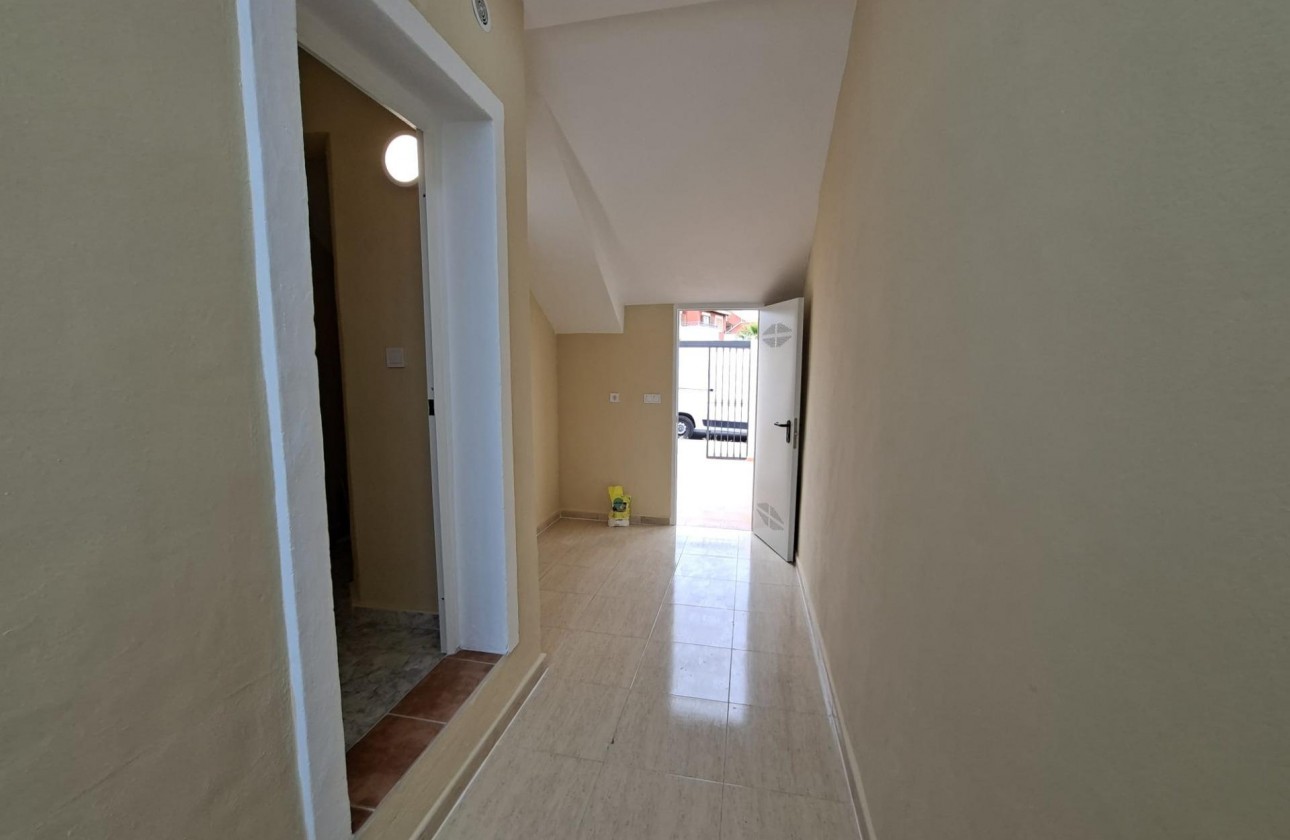 Resale - Bungalow - Orihuela Costa - Punta Prima