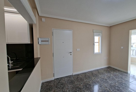 Resale - Bungalow - Orihuela Costa - Punta Prima