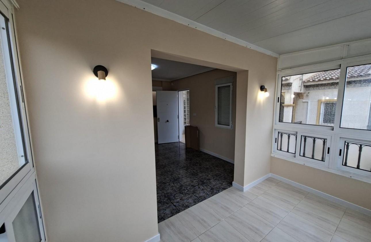 Resale - Bungalow - Orihuela Costa - Punta Prima