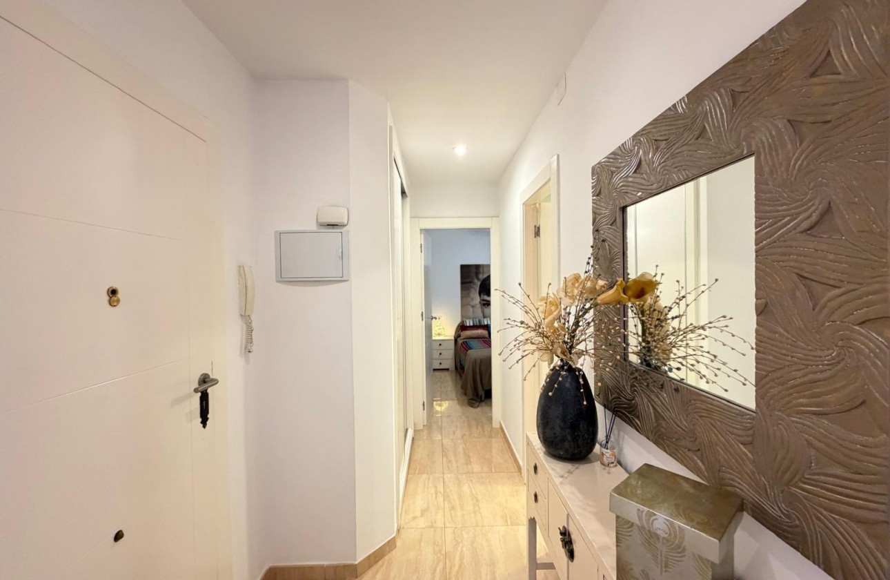 Reventa - Apartamento / piso - Torrevieja - Paseo maritimo