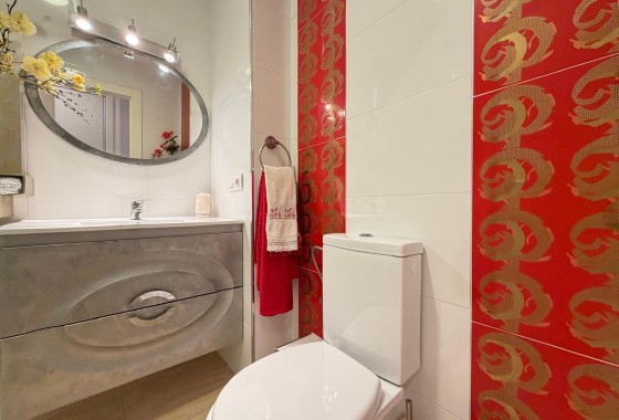 Reventa - Apartamento / piso - Torrevieja - Paseo maritimo