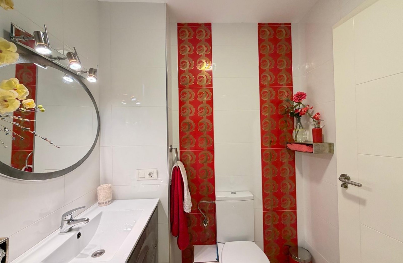 Reventa - Apartamento / piso - Torrevieja - Paseo maritimo