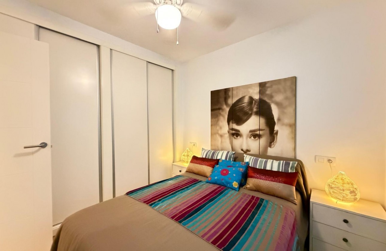 Reventa - Apartamento / piso - Torrevieja - Paseo maritimo