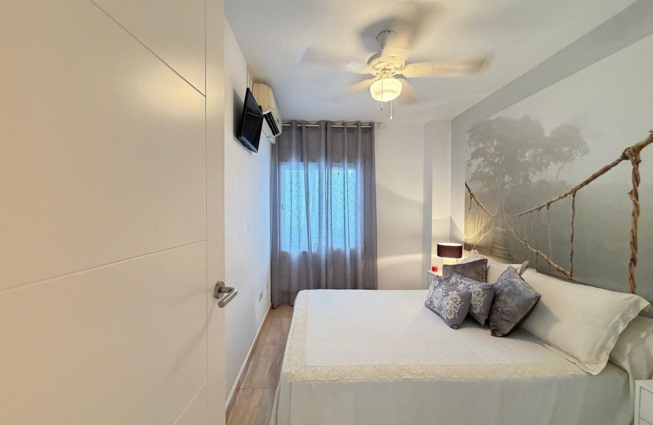 Reventa - Apartamento / piso - Torrevieja - Paseo maritimo