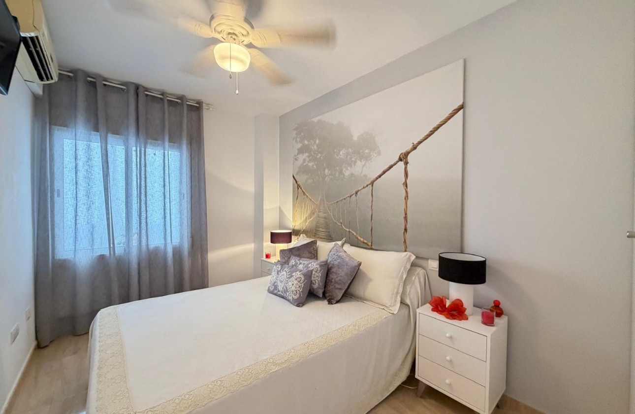 Reventa - Apartamento / piso - Torrevieja - Paseo maritimo