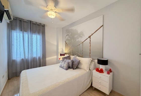 Reventa - Apartamento / piso - Torrevieja - Paseo maritimo