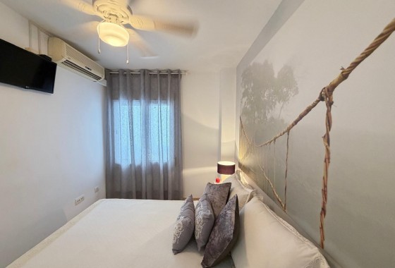 Reventa - Apartamento / piso - Torrevieja - Paseo maritimo
