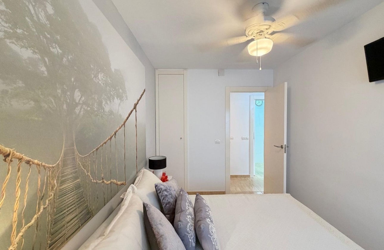 Reventa - Apartamento / piso - Torrevieja - Paseo maritimo