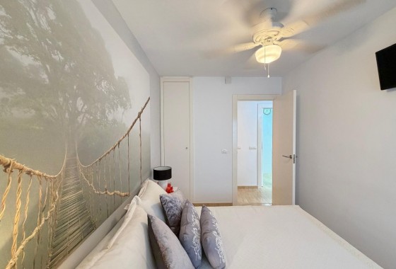 Reventa - Apartamento / piso - Torrevieja - Paseo maritimo