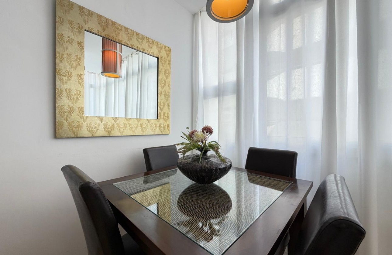 Reventa - Apartamento / piso - Torrevieja - Paseo maritimo