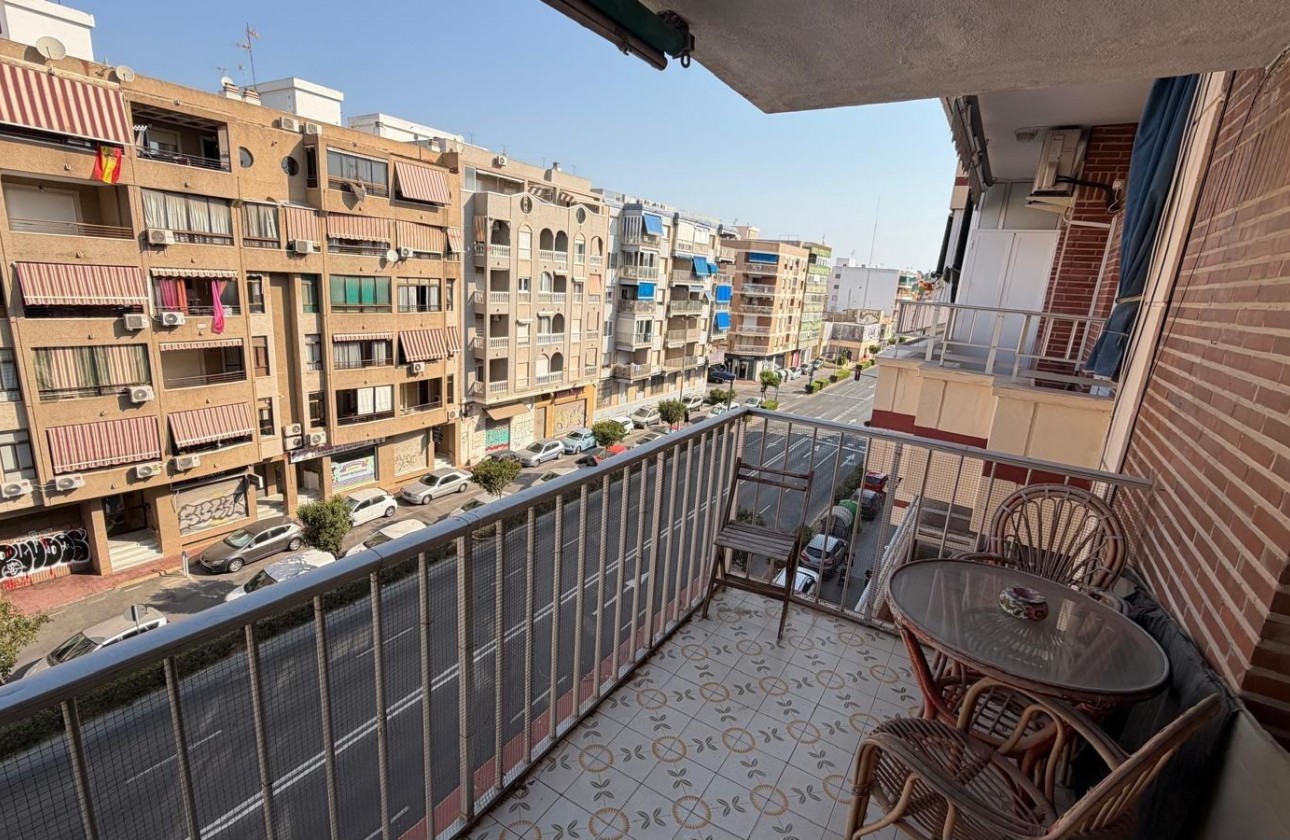 Reventa - Apartamento / piso - Torrevieja - Acequion