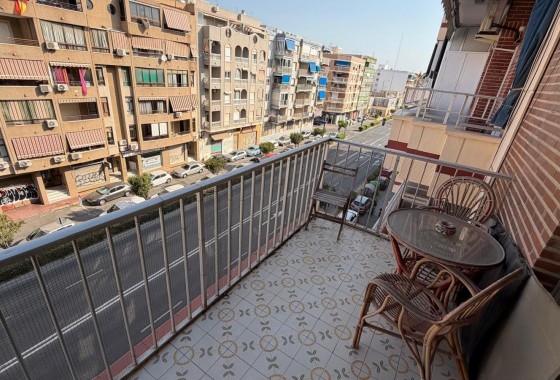 Reventa - Apartamento / piso - Torrevieja - Acequion