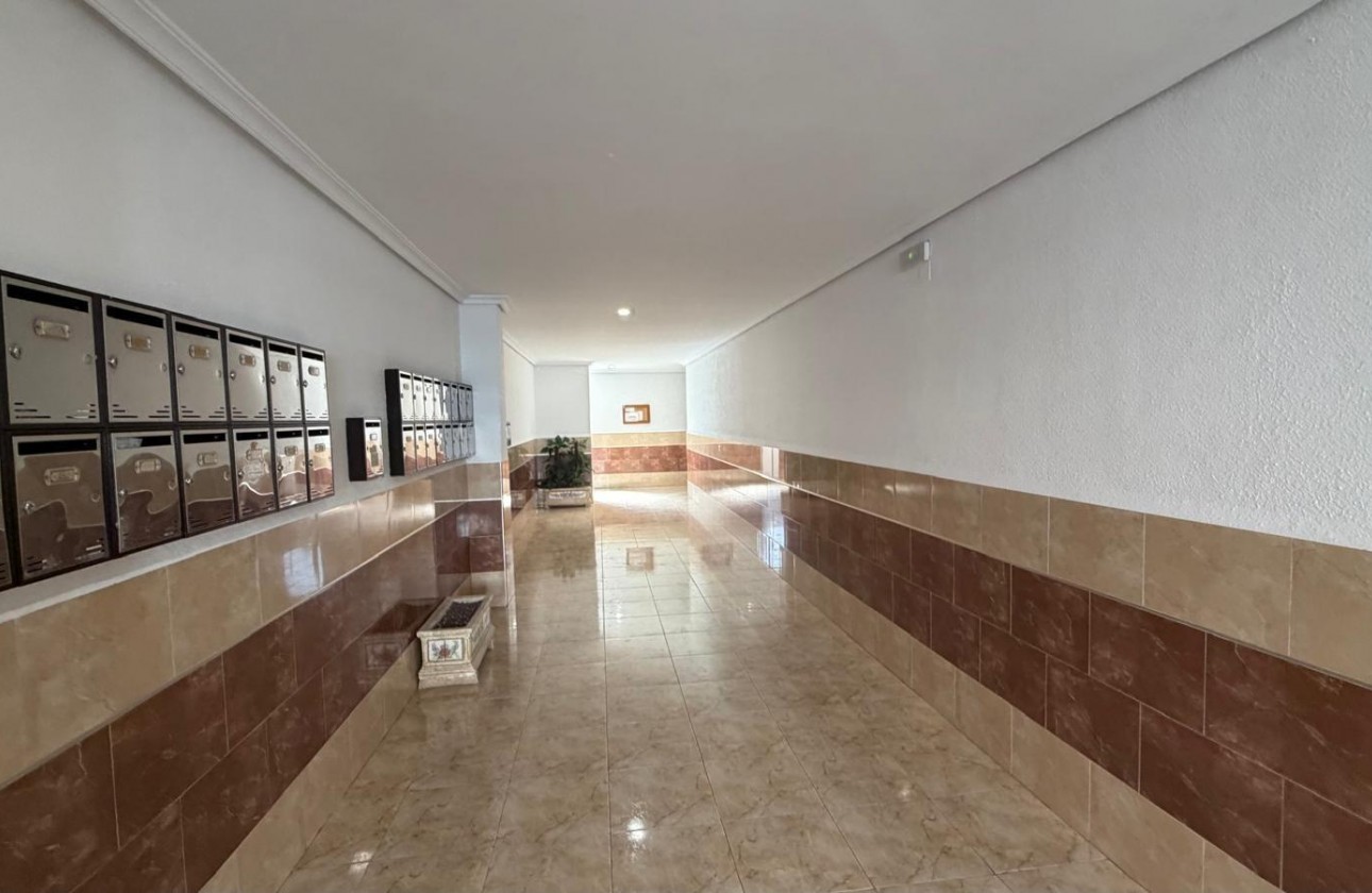Reventa - Apartamento / piso - Torrevieja - Acequion