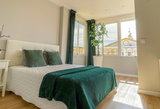 Revente - Villa - Orihuela Costa - Costa Blanca