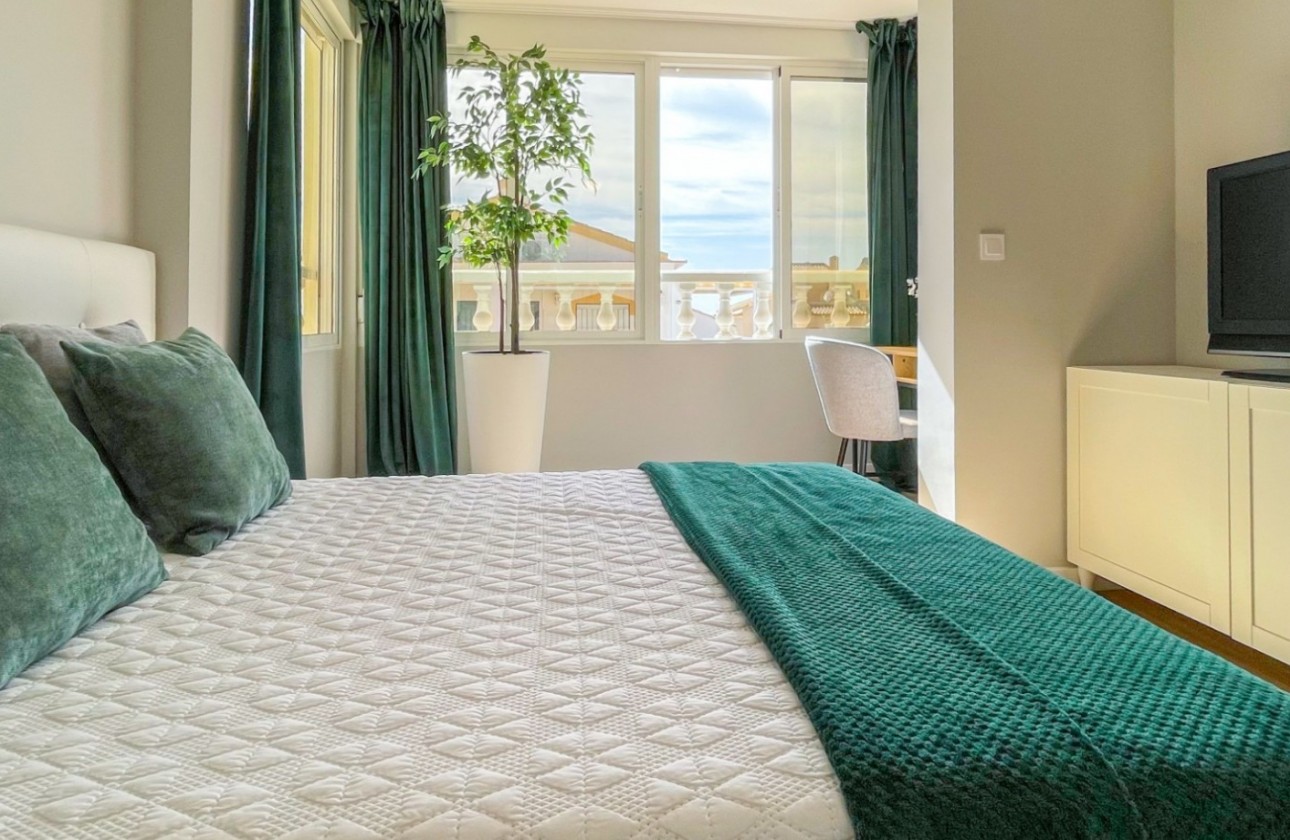 Revente - Villa - Orihuela Costa - Costa Blanca