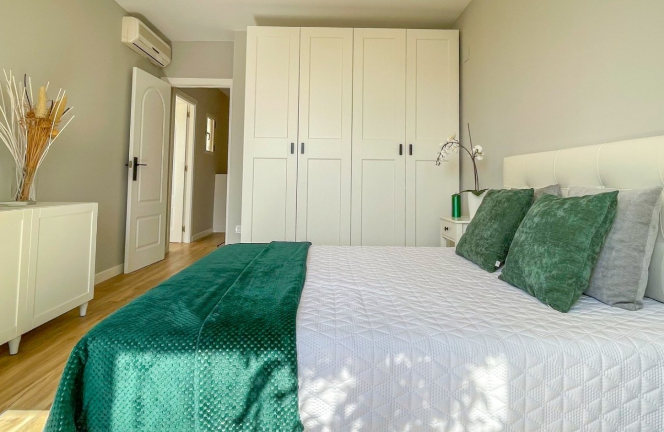 Revente - Villa - Orihuela Costa - Costa Blanca