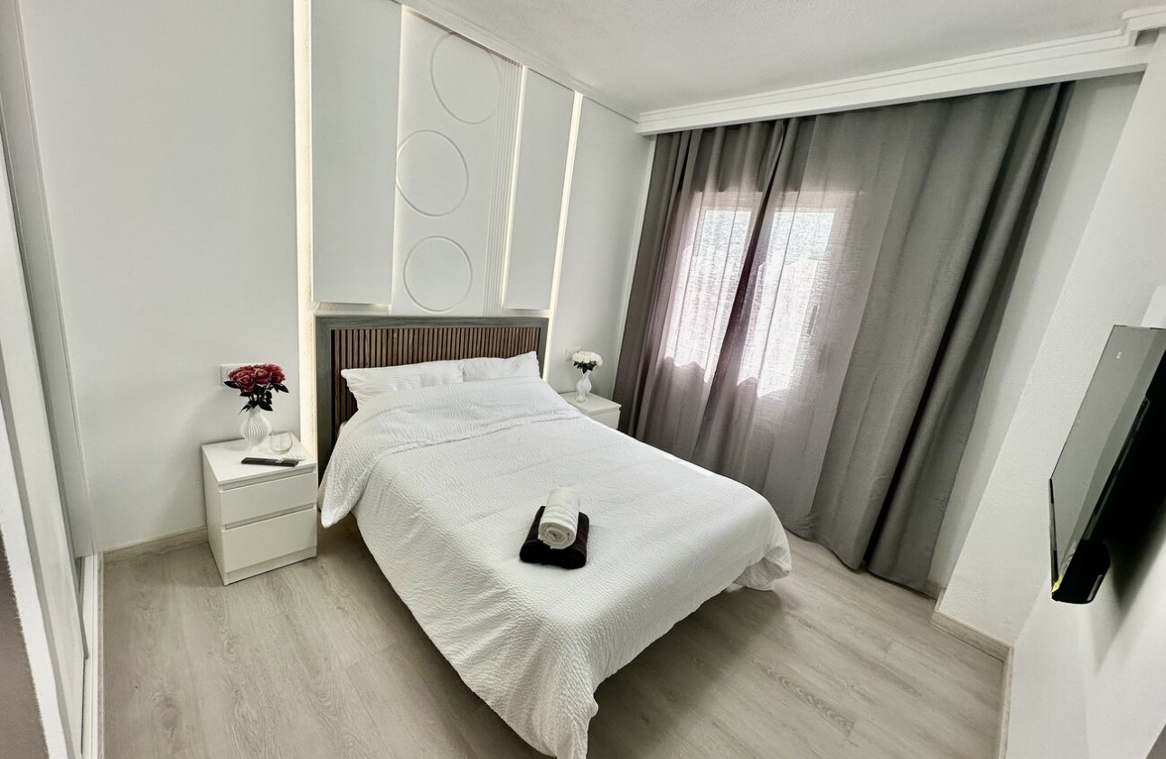 Resale - Apartment / flat - Torrevieja - Centro