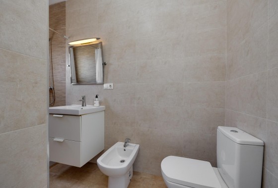 Resale - Villa - Torrevieja - La Siesta - El Salado - Torreta