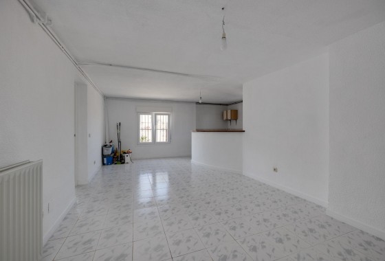 Resale - Villa - Torrevieja - La Siesta - El Salado - Torreta
