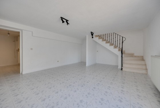 Resale - Villa - Torrevieja - La Siesta - El Salado - Torreta