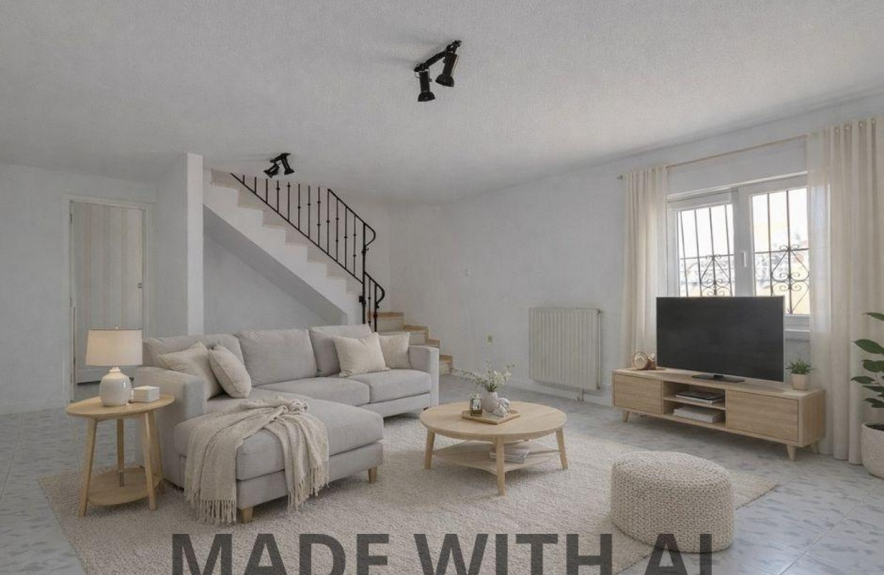 Resale - Villa - Torrevieja - La Siesta - El Salado - Torreta
